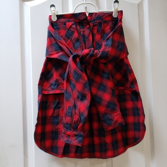 HOT DEAL! unique short skirt with shirt sleeves waist band *Host Pick* - Picture 6 of 13